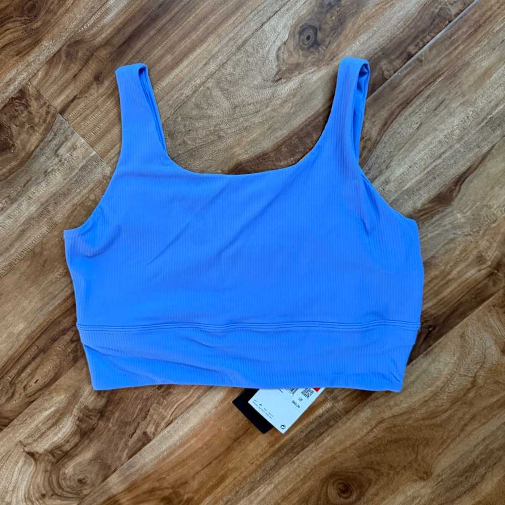 NWT Nike Ribbed Zenvy longline sports bra- large